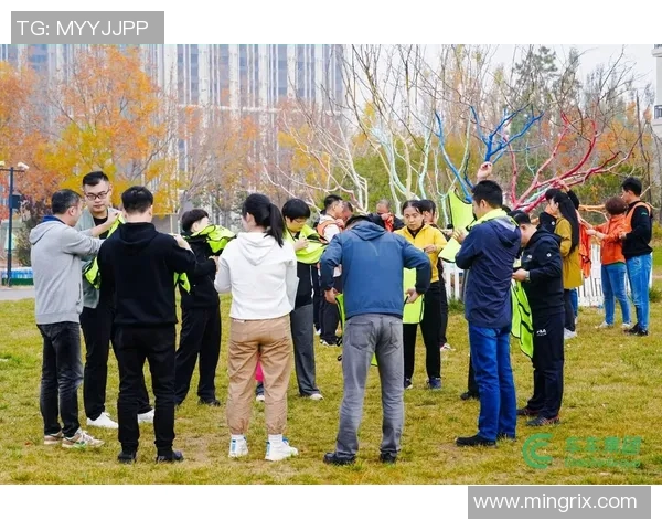 武汉飞盘队灵活性变革引发热议探索新玩法与团队合作的未来发展 武汉飞盘队灵活性变革引发热议探索新玩法与团队合作的未来发展